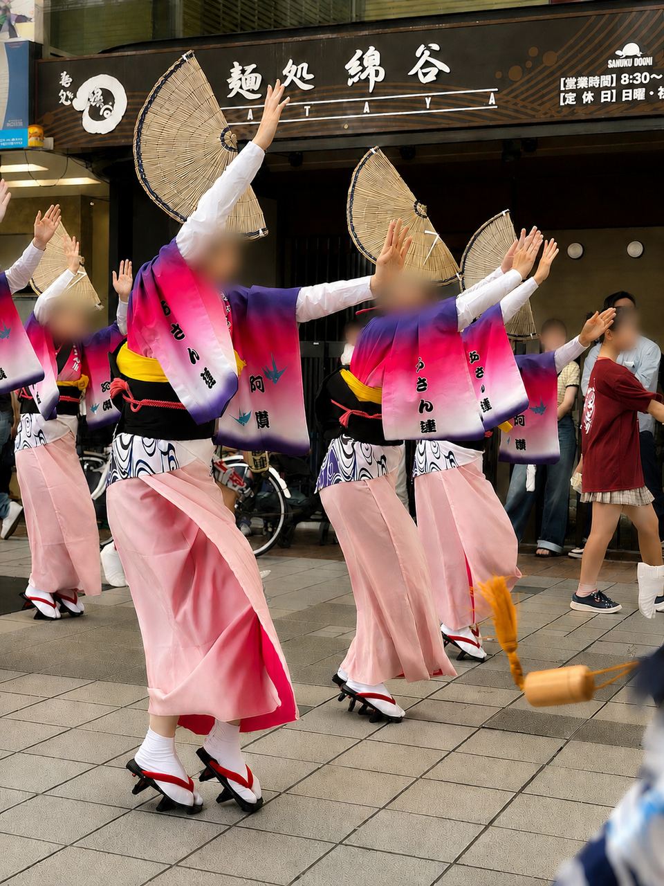 高松中央商店街で披露された阿波踊り