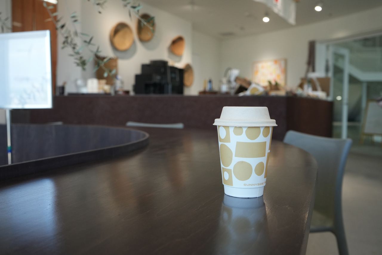カフェでのコーヒーブレイク