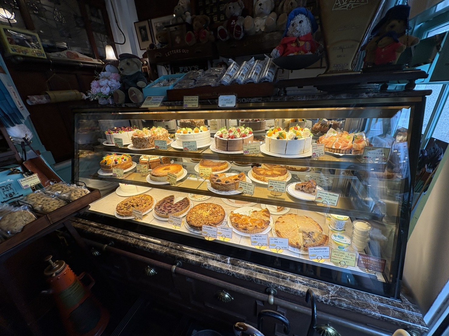 ショーケースのケーキ