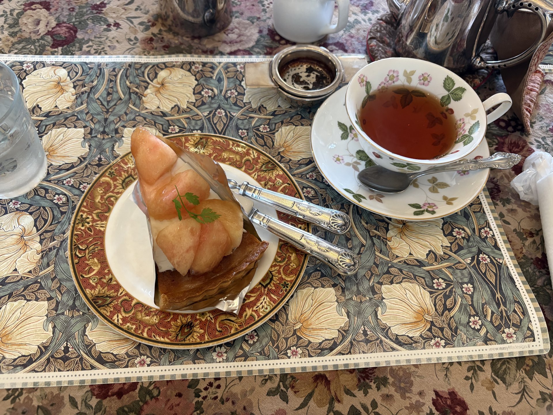 季節の果実タルト（白桃）