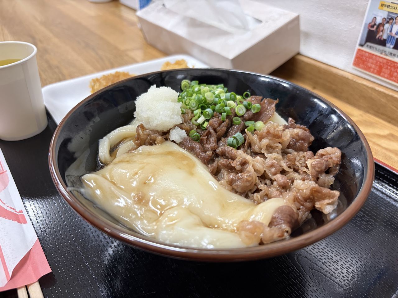 三徳の餅おろし肉ぶっかけうどん