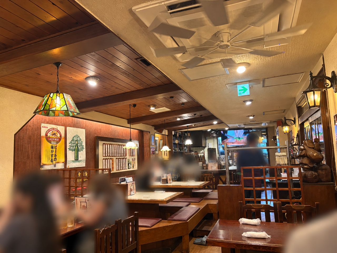 寄鳥味鳥の店内の様子